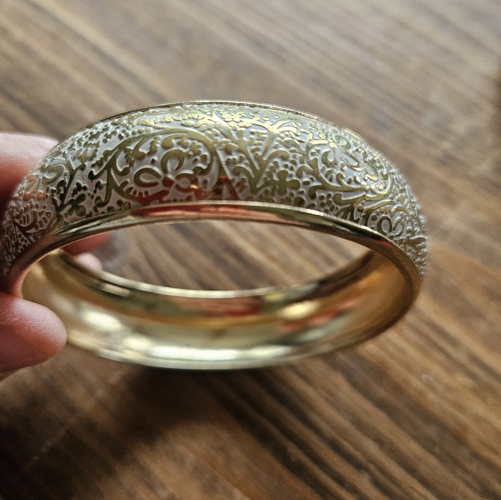 Elegant Gold and Silver Filigree Bracelet